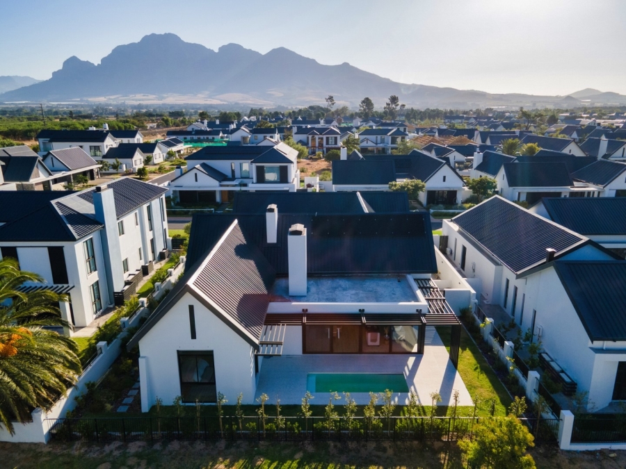 4 Bedroom Property for Sale in Pearl Valley at Val de Vie Western Cape